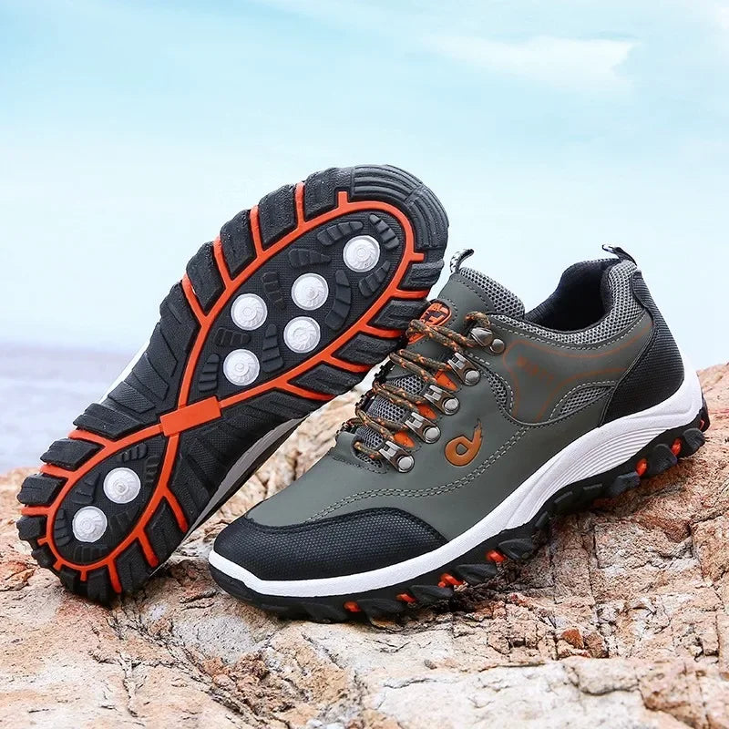 2023 New Fashion Outdoors Sneakers Tenn