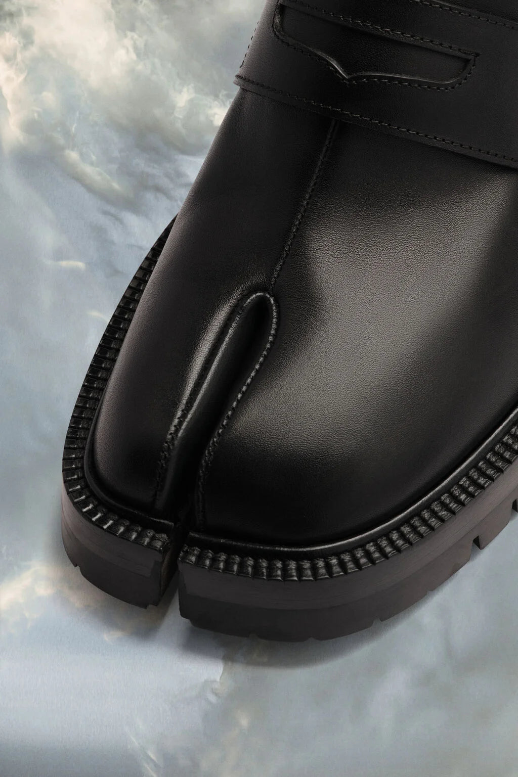New Luxury Brand Tabi Man Split Toe Thick Sol